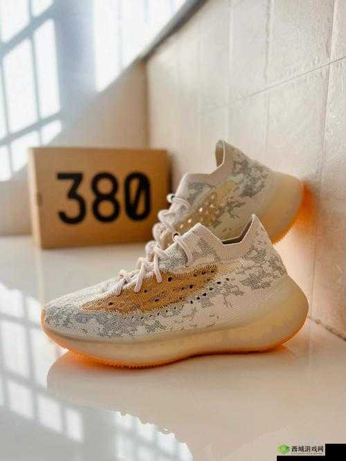 yeezy380 蜜桃粉和白色:高清精品解析